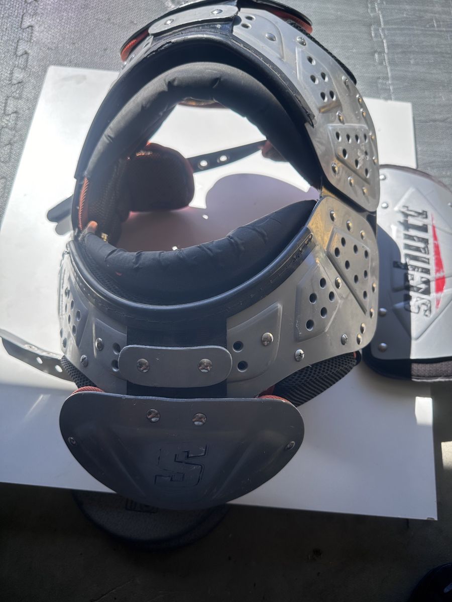 Main image 4