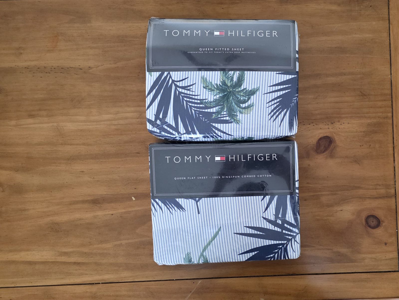 Tommy Hilfiger Queen Sheet Set NEW