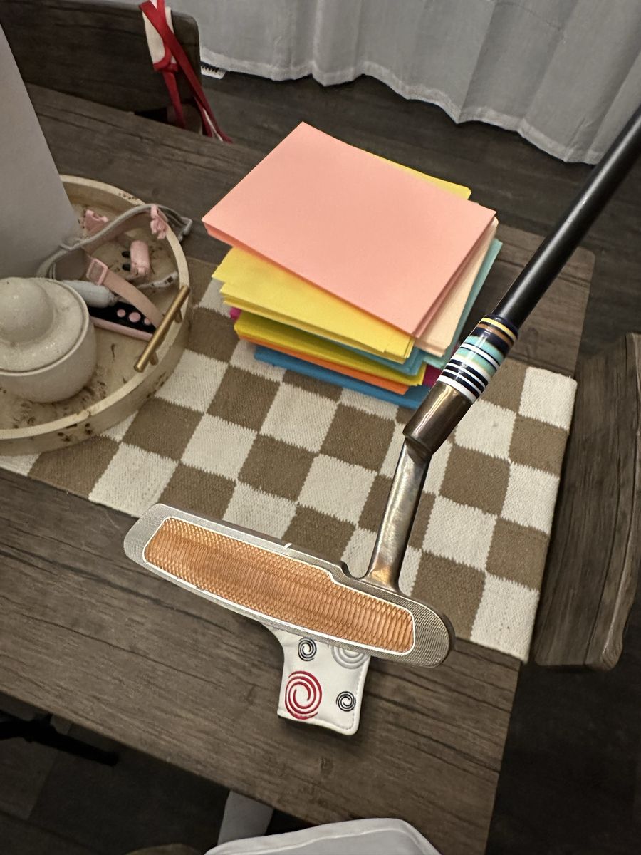 Main image 4