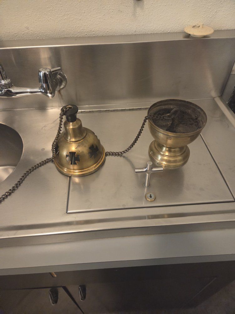 Thurible/incense burner