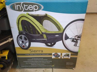 Two seat bike trailer