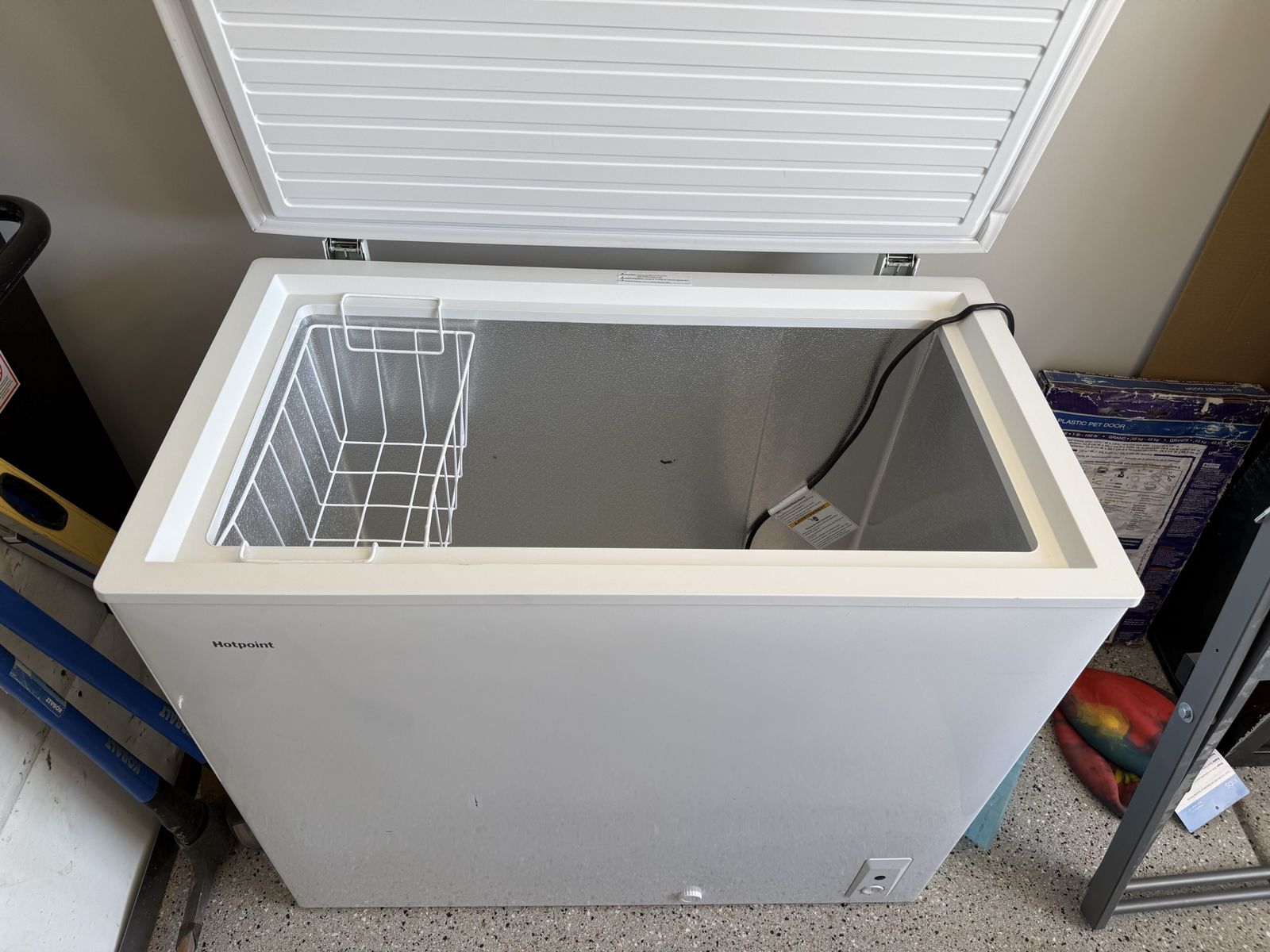 Deep freezer