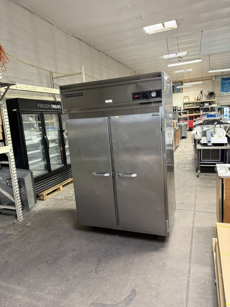 Used Victory Double Door food  Warmer In Great working condition$1850