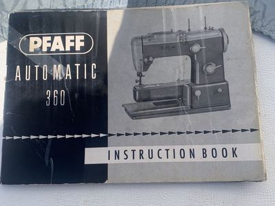 Pfaff 360 vintage portable German made sewing machine