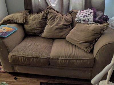 Free couch set