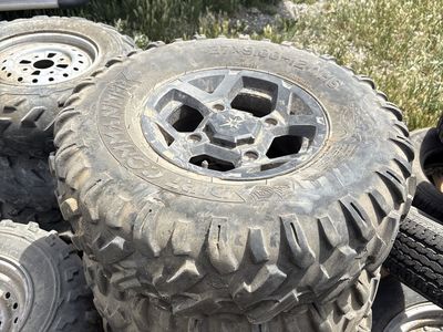 Side by side tire
