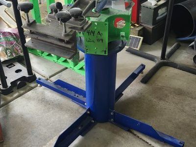 Riley Hopkins 4-Color 4-Station Screen Printing Press (with XYZ Micro-Registration)