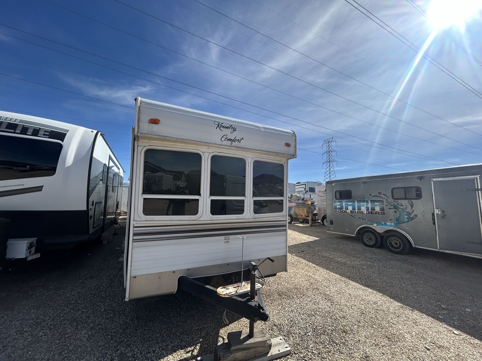 35’ Kountry Comfort pull travel trailer