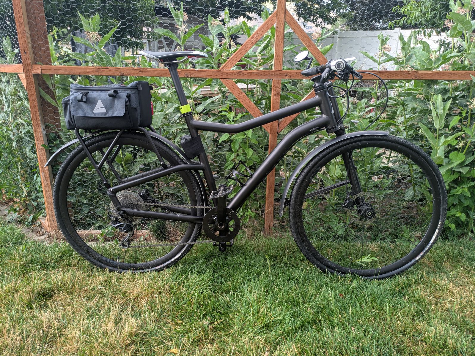 Cannondale Contro Commuter Bike LG