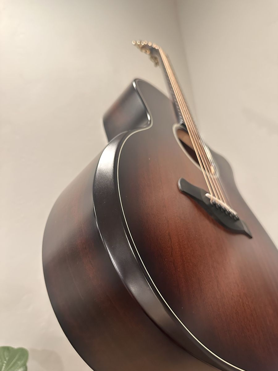 Taylor 324ce Builder's Edition Grand Auditorium Acoustic-Electric Guitar Tobacco Kona Burst