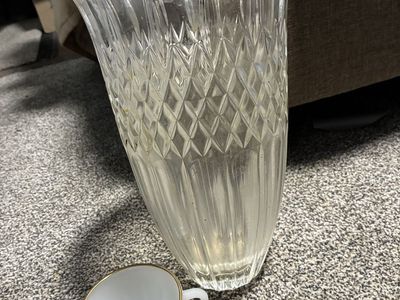 XL Vintage Cut Crystal Vase – Heavy Diamond Patter