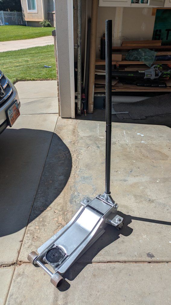 Heavy Duty Floor Jack - Automotive Lifting Tool