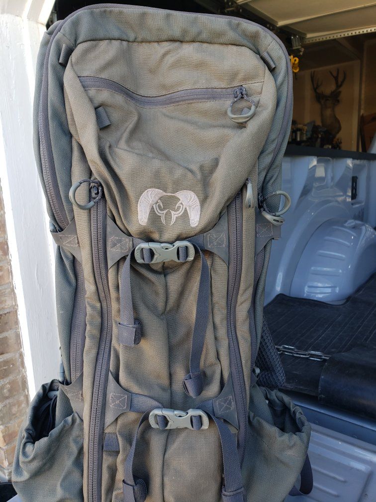 KUIU PRO 2300