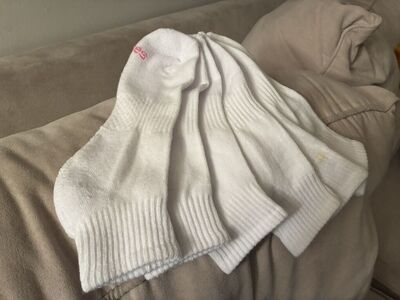 New Hanes Womans Crew Socks