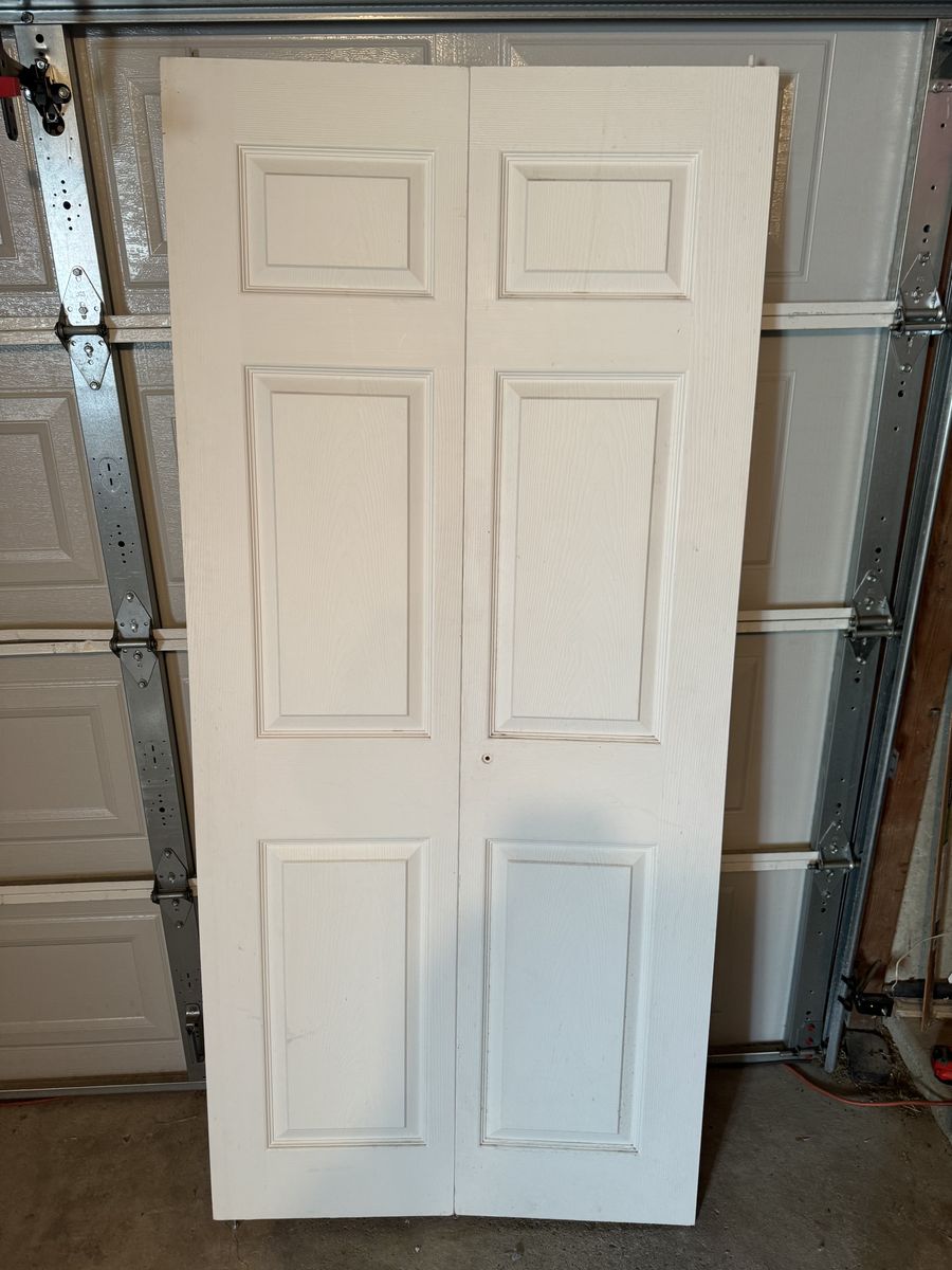 Bi-fold door for sale
