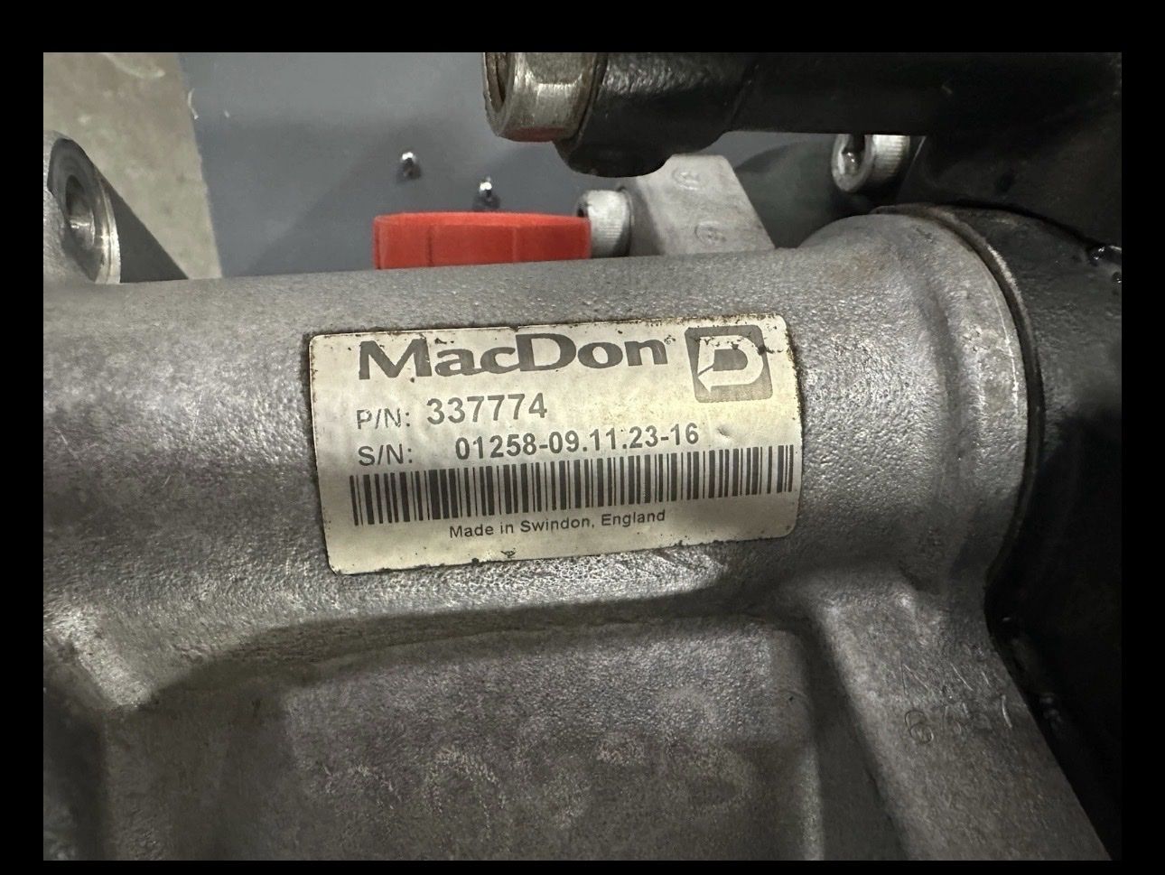 MacDon 337774 Integrated Hydraulic Pump - Brand New OEM in Crate
