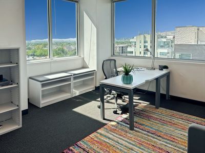 Ready to Move In Office Space! Prime Location!