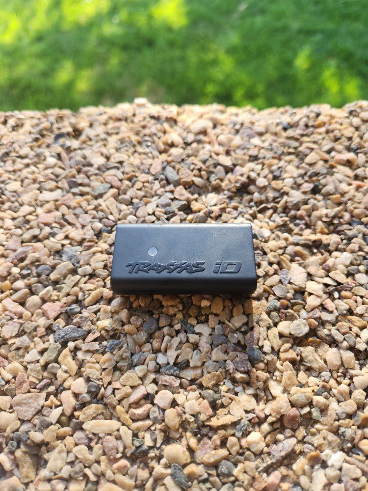 Traxxas iD LiPo Balance Charger Model 2936 - USB-C Input, 8.4V 2A Output