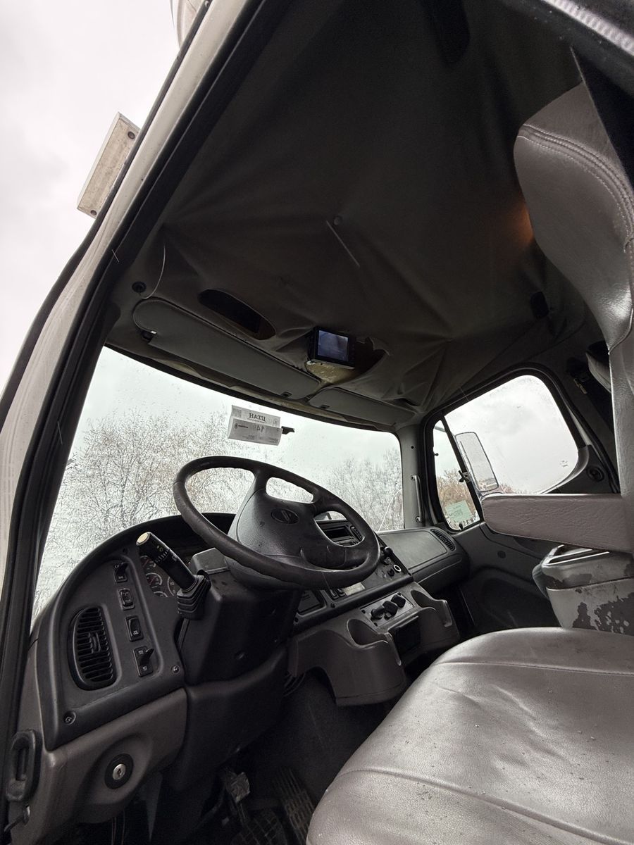 2007 Freightliner Refrigerated Box Truck