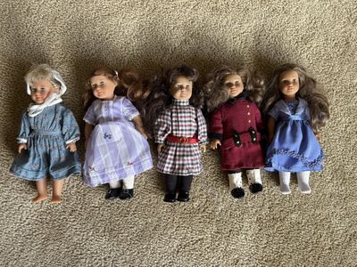 Set of 5 American Girl Mini Dolls
