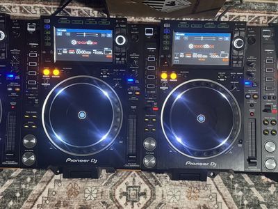 Cdj-2000nxs2
