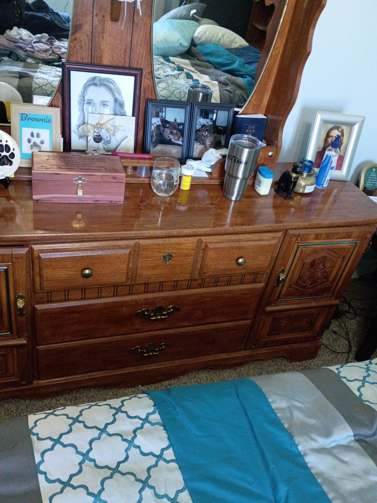 dresser