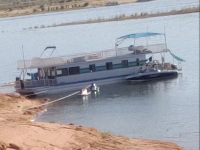 HOUSE BOAT SHARE AT LAKE POWELL FOR SALE. $40000 (+ yearly dues)
