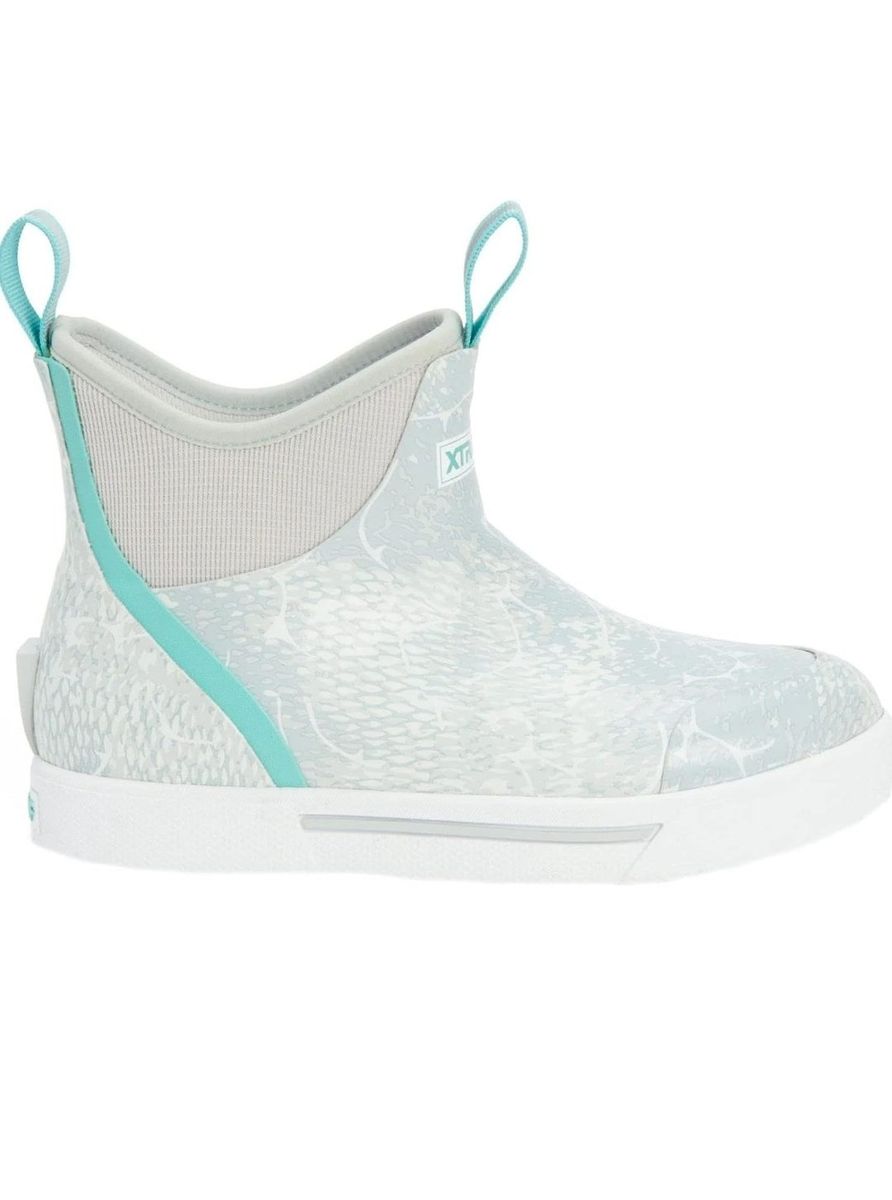 XTRATUF XWW2CH 6" Wheelhouse Ankle Deck Boots Women's 7M Glacier White Fish Scales
