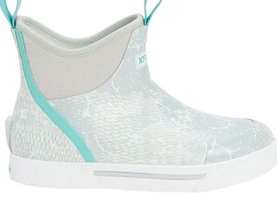XTRATUF XWW2CH 6" Wheelhouse Ankle Deck Boots Women's 7M Glacier White Fish Scales
