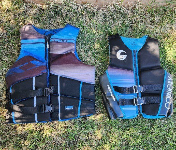 life vest jacket, Hyperlite XL, Connelly, Med
good condition