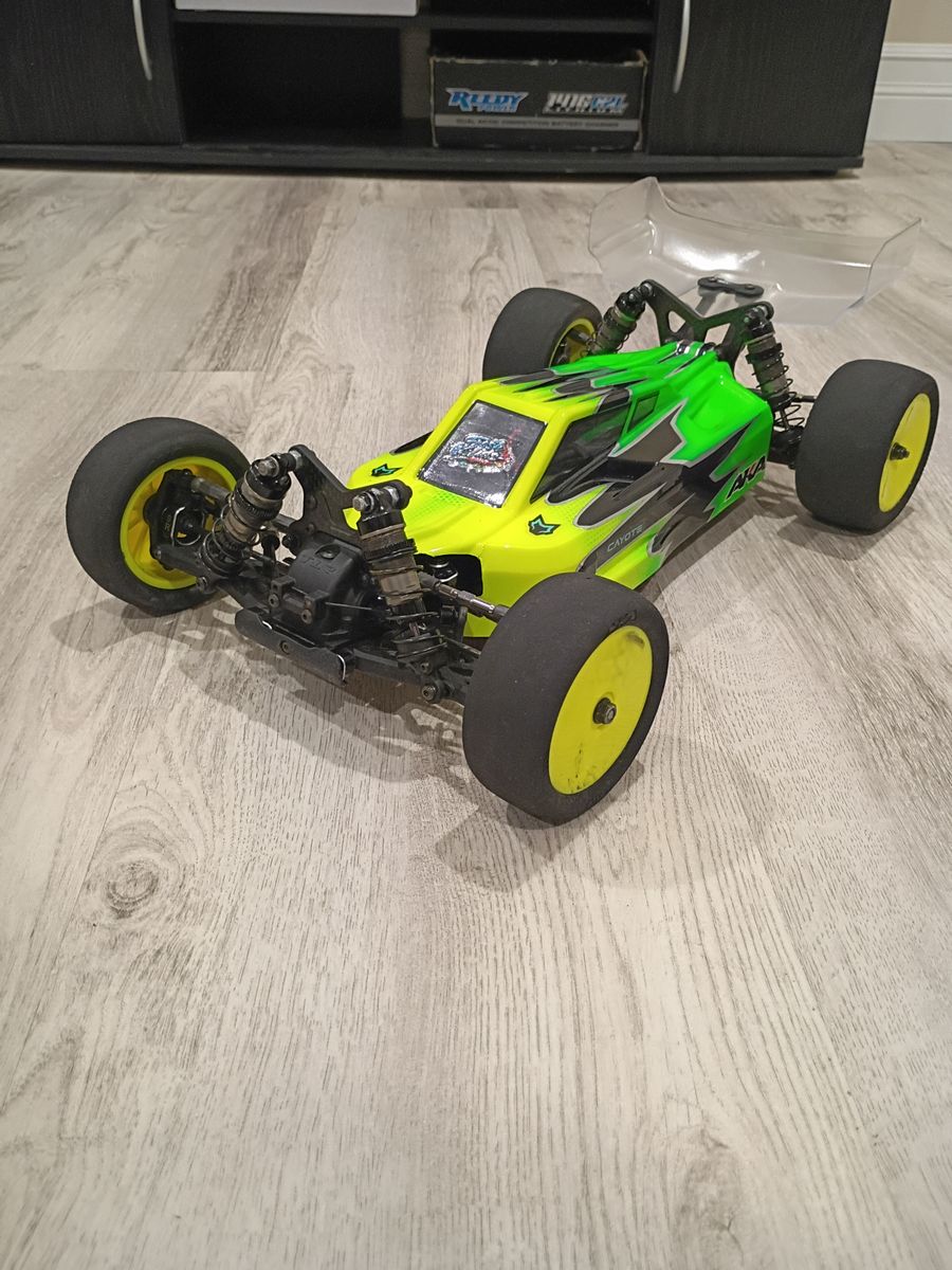 Tlr 22x4 elite 1/10 4wd buggy