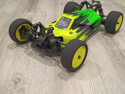 Tlr 22x4 elite 1/10 4wd buggy