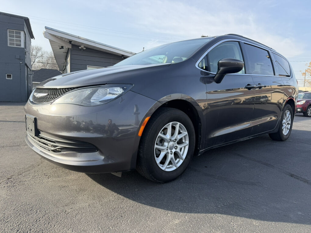 2020 Chrysler Voyager LXi