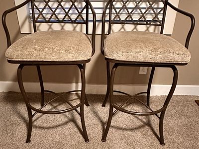 2 Pastel Furniture Napa Ridge 26-inch Swivel Counter Stool