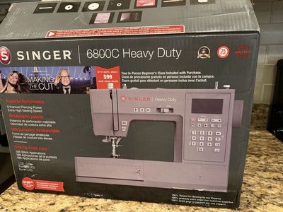 SINGER 6800C Heavy Duty Computerized Sewing Machine with LCD Screen. New open box