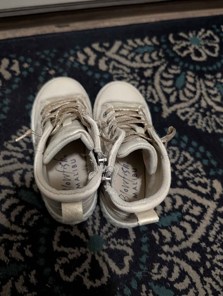 Blowfish high top size 9 toddler