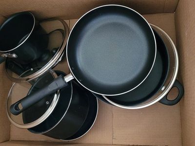 Out of the box, but NEW pans