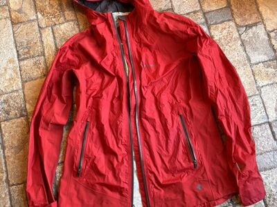 Like new Womens Columbia Sports rain Jacket