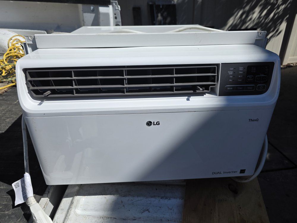 LG Dual Inverter ThinQ Window Air Conditioner 14000 btu