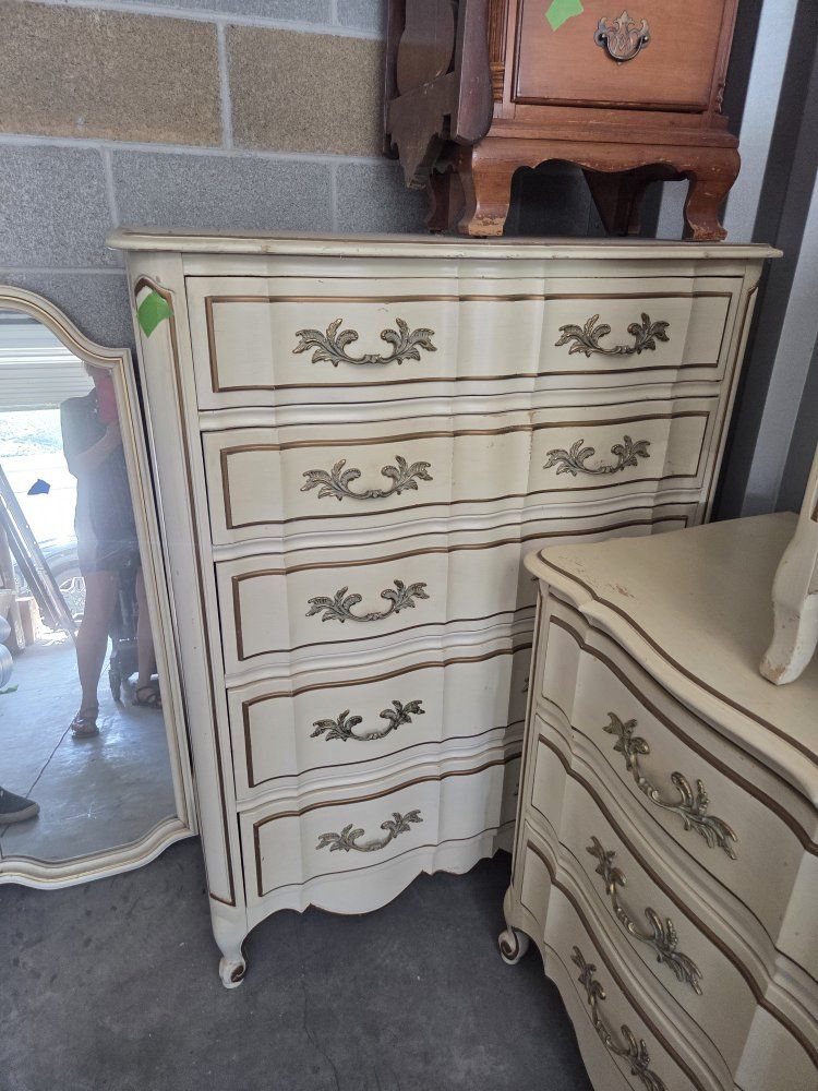 Vintage French Provincial Style Dresser and 1 Nightstand Set - Off-White with Gold Trim