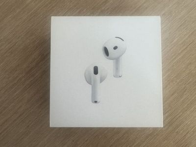 Apple Airpod 4 (still in box)