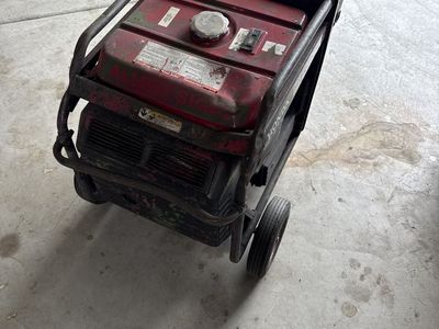 Honda EM7000iS Inverter Generator - Used, Needs Work (Red)