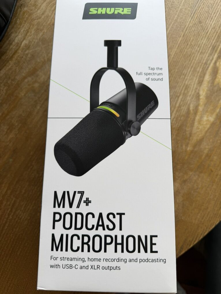 MV7+ podcast microphone And Stand