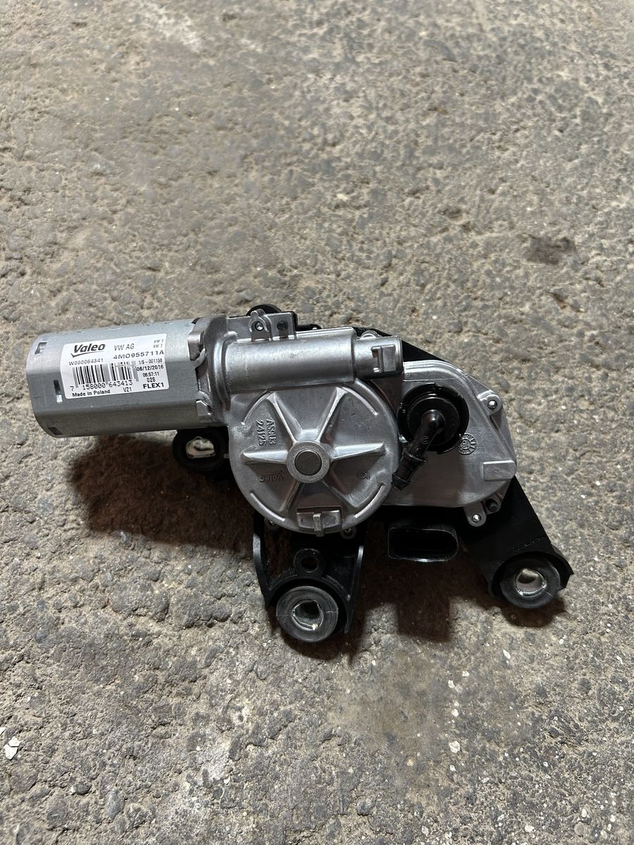 Audi Q7 Rear Windsheild Wiper Motor