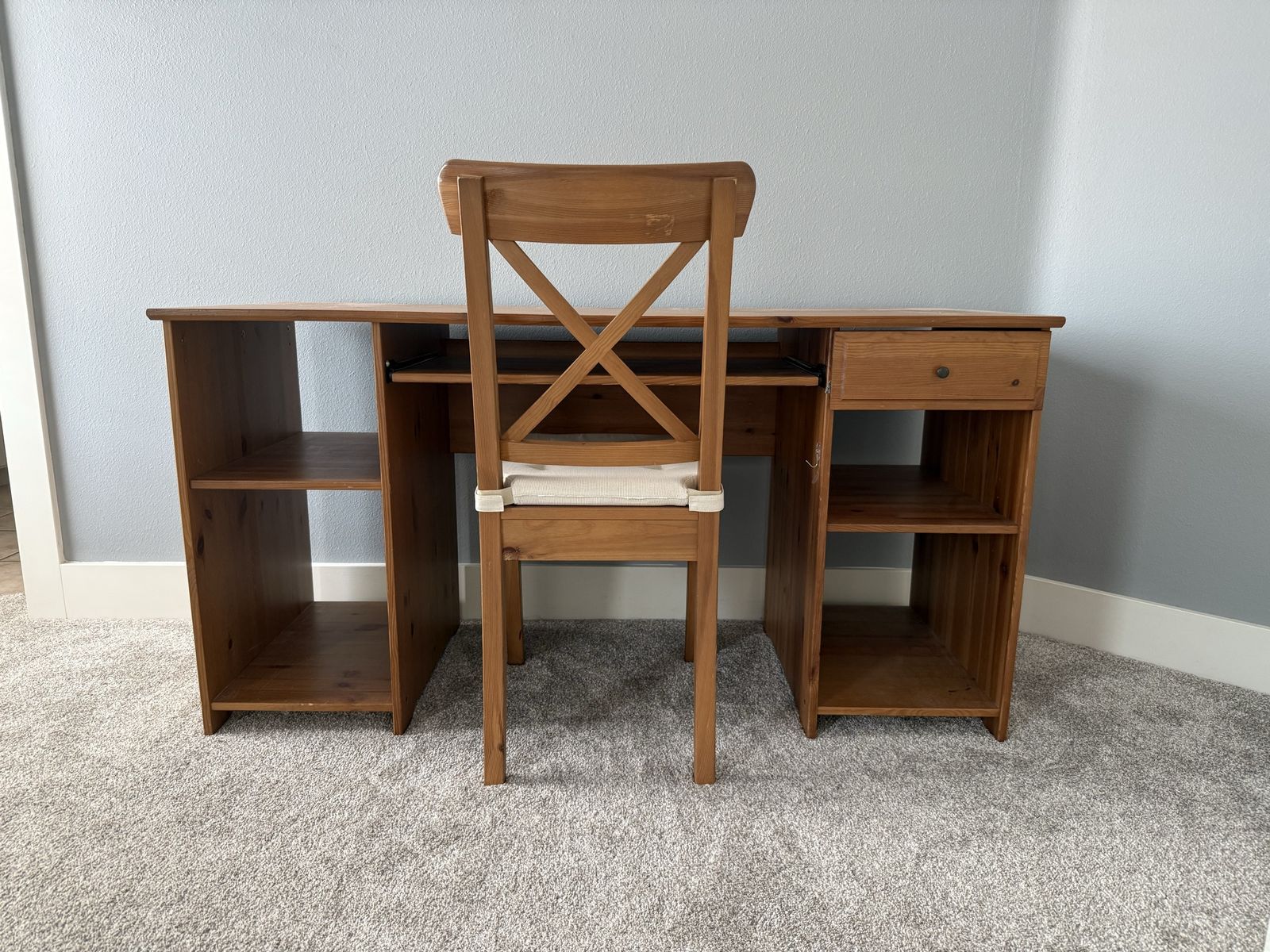 Solid desk