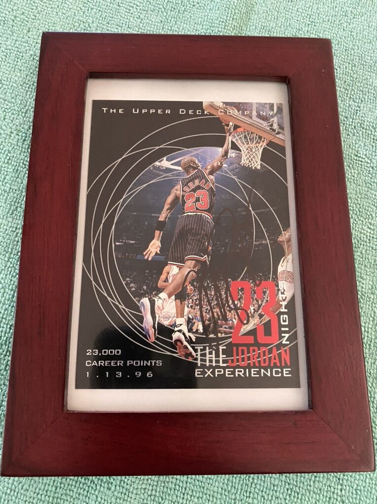 Michael Jordan Autograph 3x5 Upper Deck Auto Card