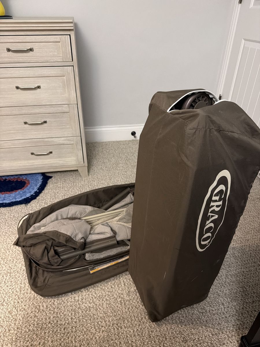 Graco Pack 'n Play Portable Playard with Carrying Case
