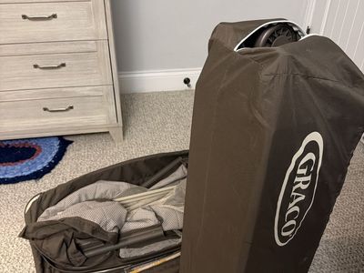 Graco Pack 'n Play Portable Playard with Carrying Case