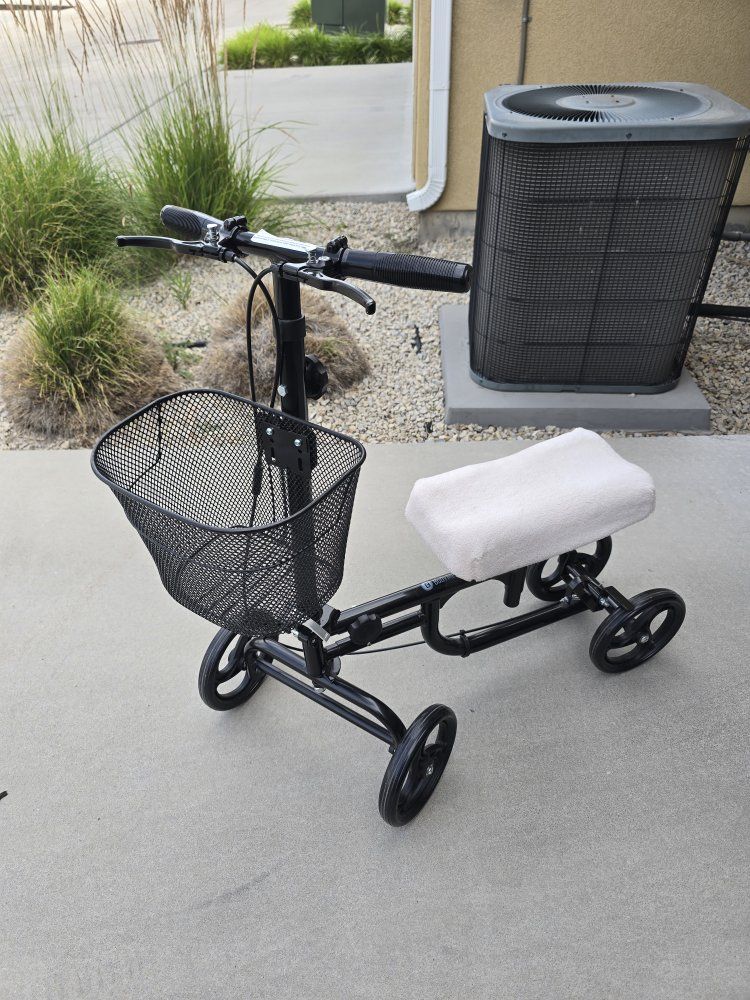 KneeRover Economy Knee Scooter Walker with Basket - Black, Used Great Condition