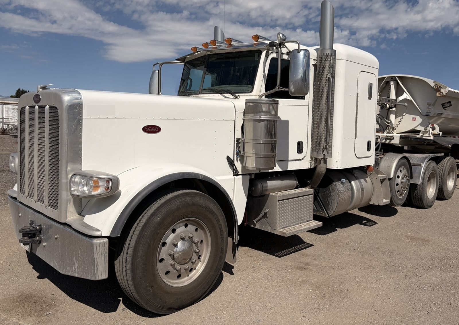2023 Peterbilt 389 – For Sale $180,000